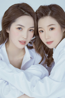 漂亮的女教师2李采潭